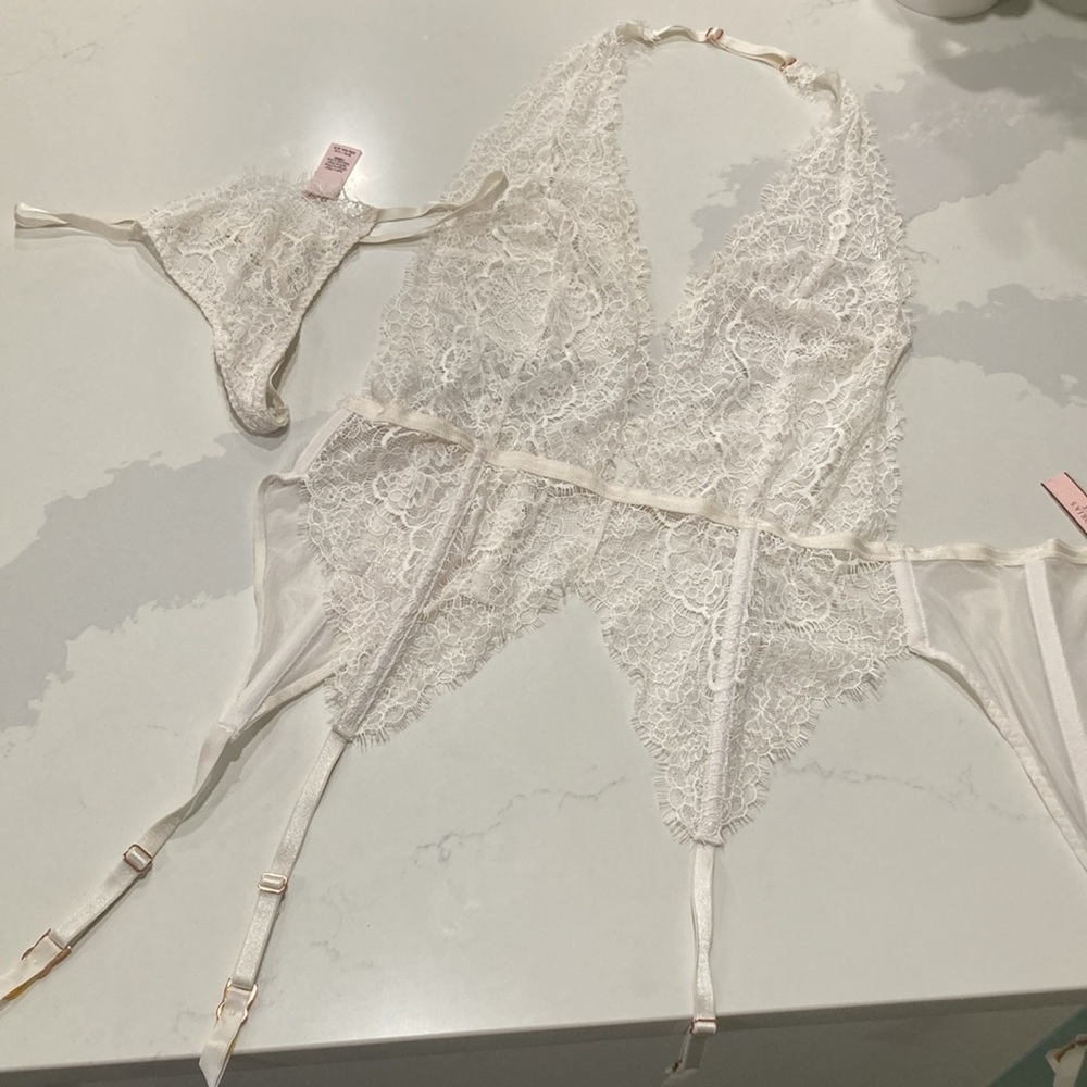 New VS halter lingerie